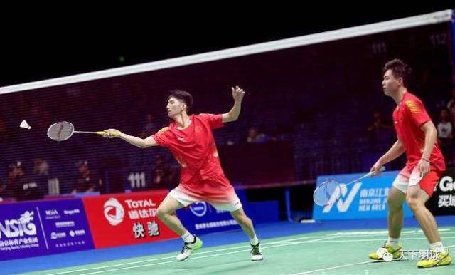 而就在外界 而就在外界