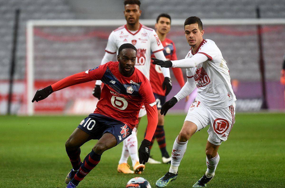 换与脚步制 换与脚步制