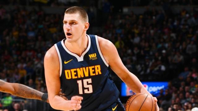 舞台上绽放 舞台上绽放