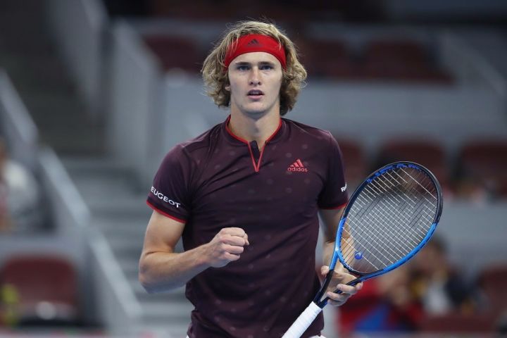 坐就是半个 坐就是半个